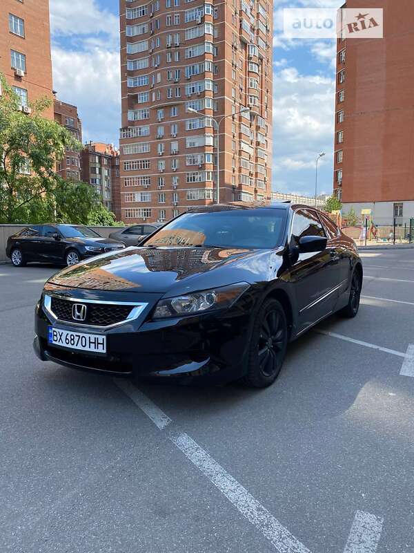 Купе Honda Accord 2008 в Киеве