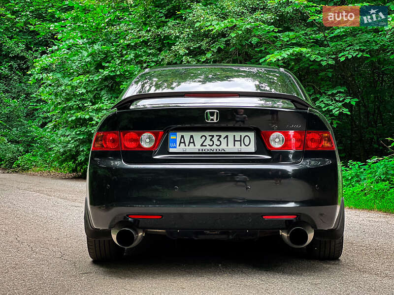 Седан Honda Accord 2004 в Киеве