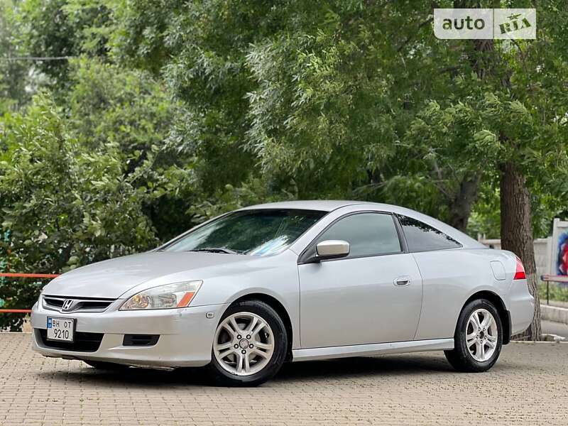 Купе Honda Accord 2006 в 