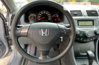 Купе Honda Accord 2006 в 