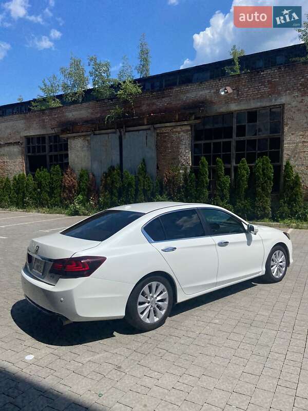 Седан Honda Accord 2014 в Шептицькому