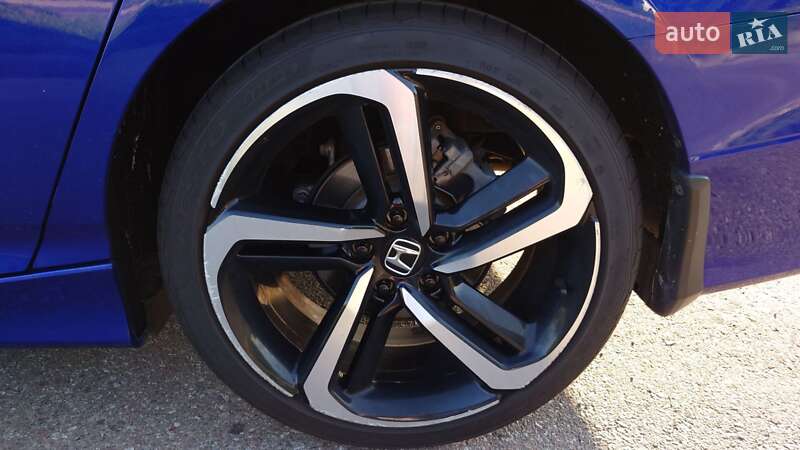 Седан Honda Accord 2019 в Львові