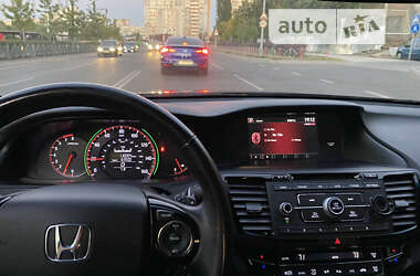 Седан Honda Accord 2017 в Черкасах