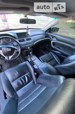 Купе Honda Accord 2012 в 