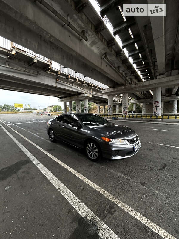 Купе Honda Accord 2013 в 