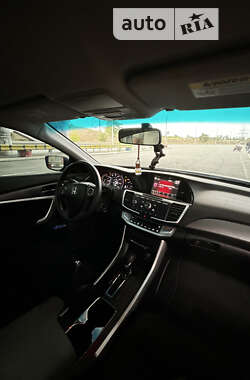 Купе Honda Accord 2013 в 