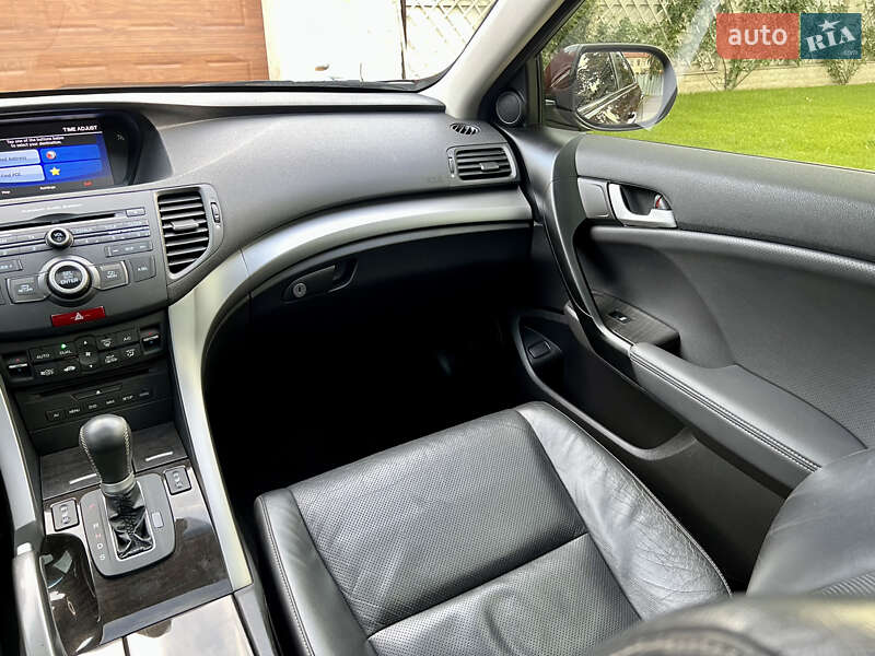 Седан Honda Accord 2011 в Одессе