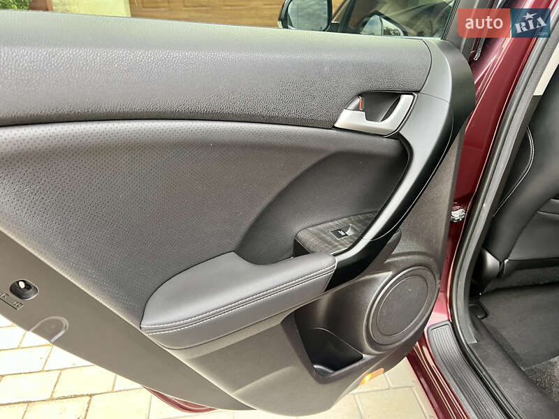 Седан Honda Accord 2011 в Одессе