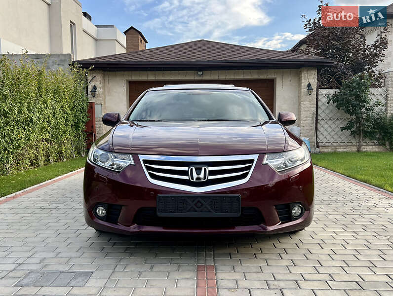 Седан Honda Accord 2011 в Одессе