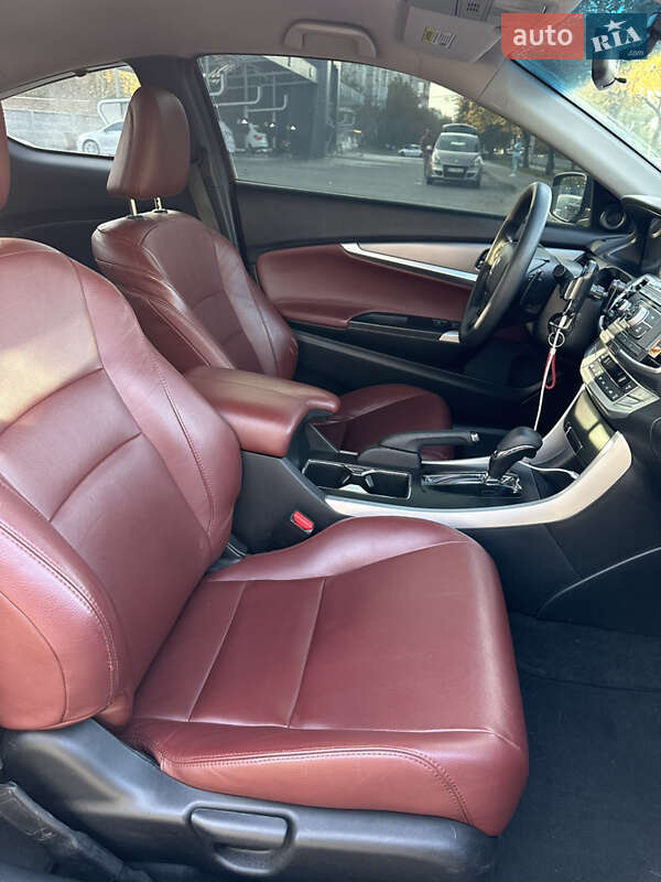 Купе Honda Accord 2013 в Хмельницком