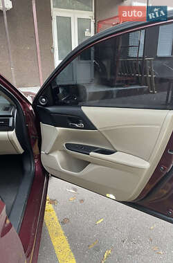 Седан Honda Accord 2013 в Києві