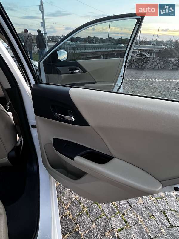 Седан Honda Accord 2015 в Білій Церкві