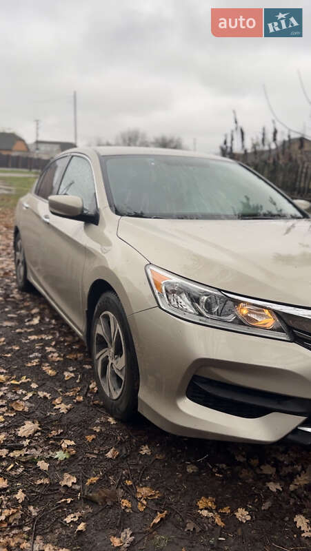 Седан Honda Accord 2017 в Житомирі