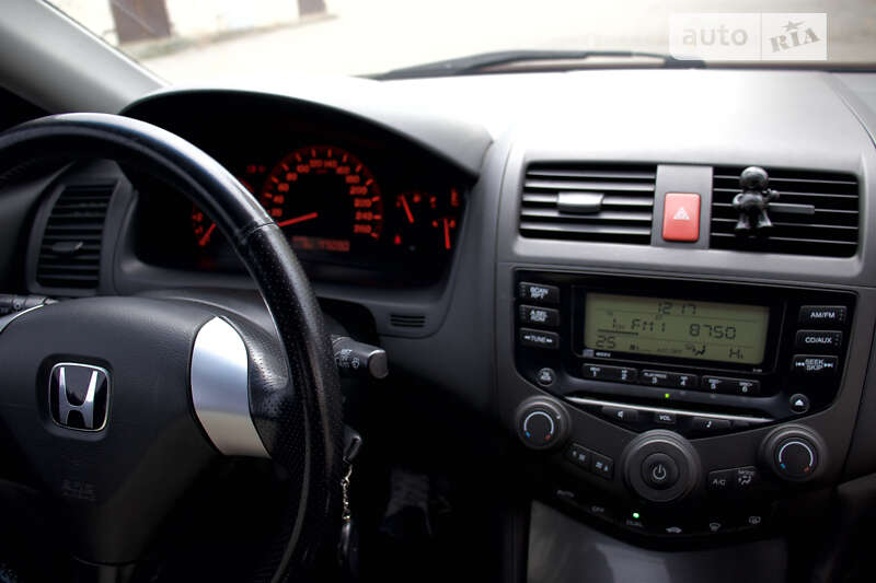 Седан Honda Accord 2004 в Миколаєві