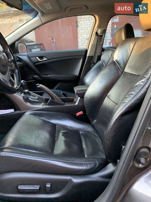 Седан Honda Accord 2008 в Кривом Роге