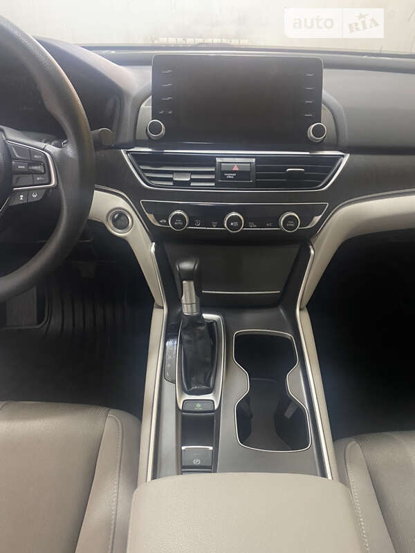 Седан Honda Accord 2019 в Києві