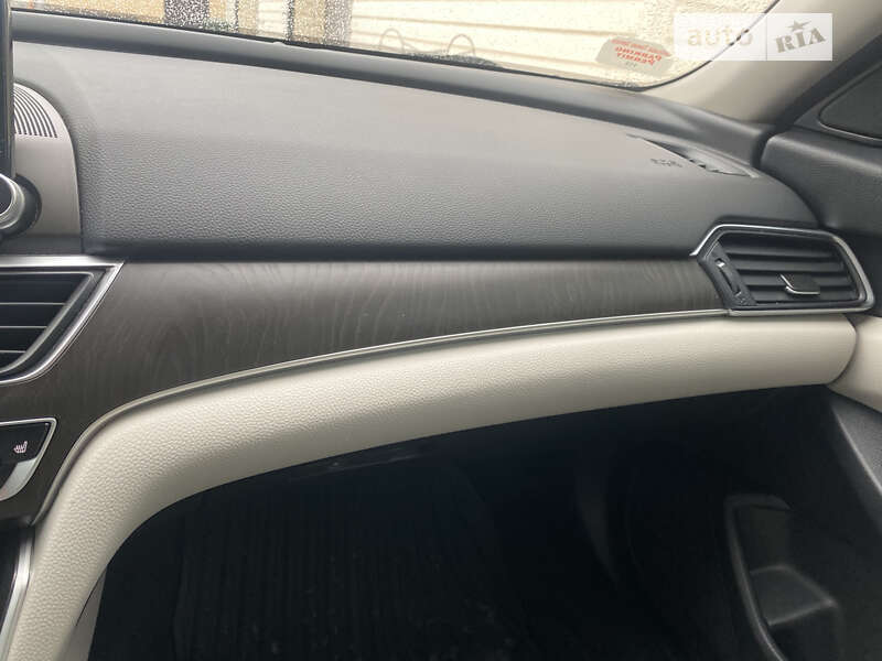 Седан Honda Accord 2019 в Києві