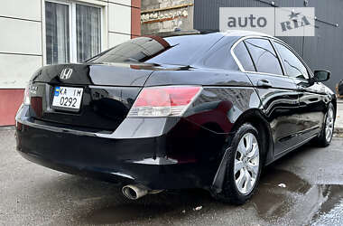 Седан Honda Accord 2010 в Києві