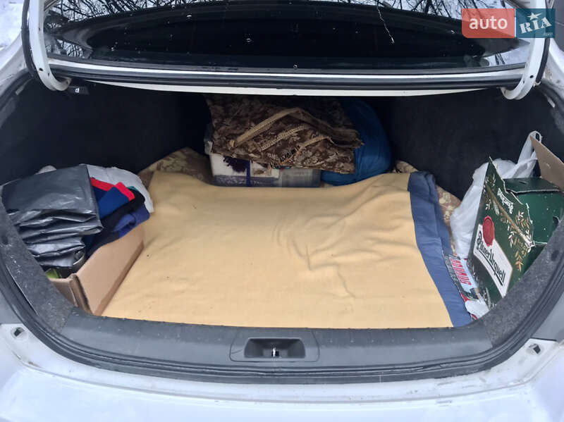 Седан Honda Accord 2010 в Львове