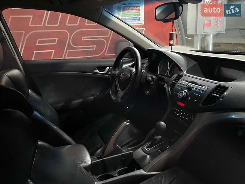 Седан Honda Accord 2008 в Львові