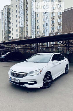 Седан Honda Accord 2015 в Одессе