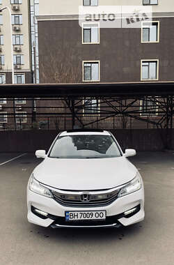 Седан Honda Accord 2015 в Одессе