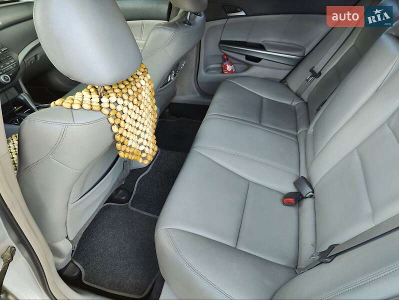 Седан Honda Accord 2008 в Луцьку