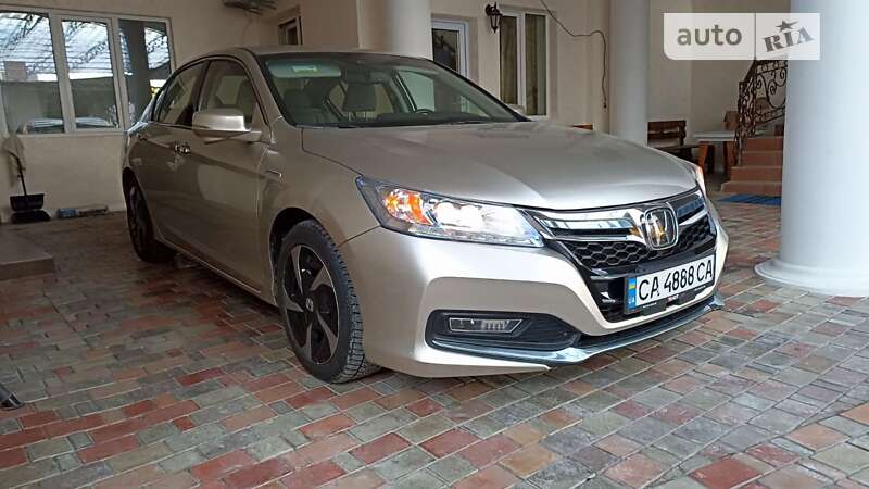 Седан Honda Accord 2014 в Умані