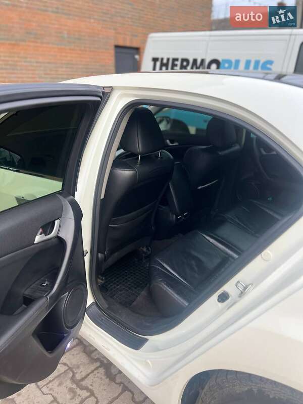 Седан Honda Accord 2008 в Казатине