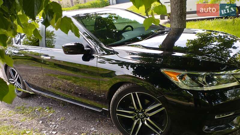 Седан Honda Accord 2017 в Днепре
