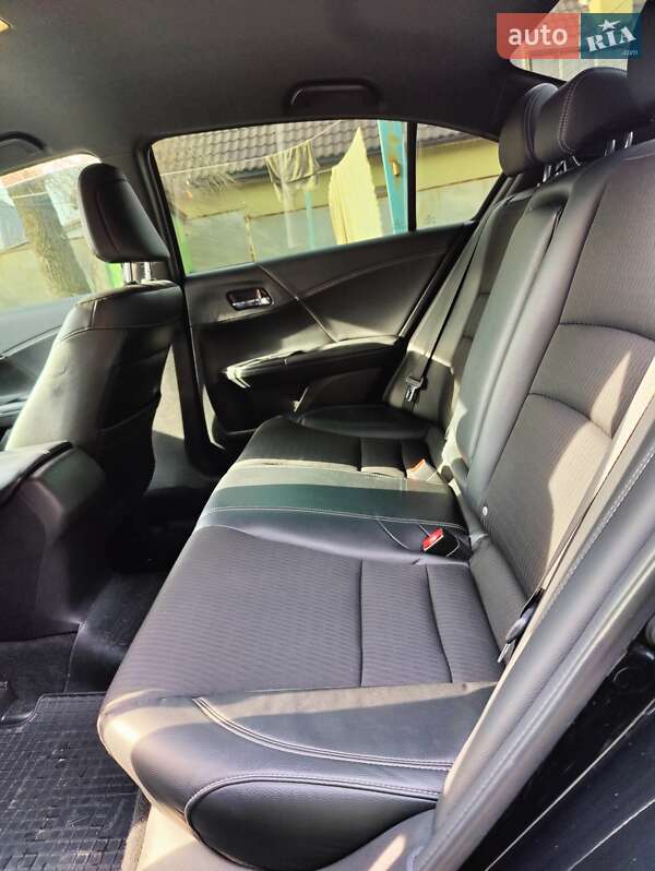 Седан Honda Accord 2017 в Днепре