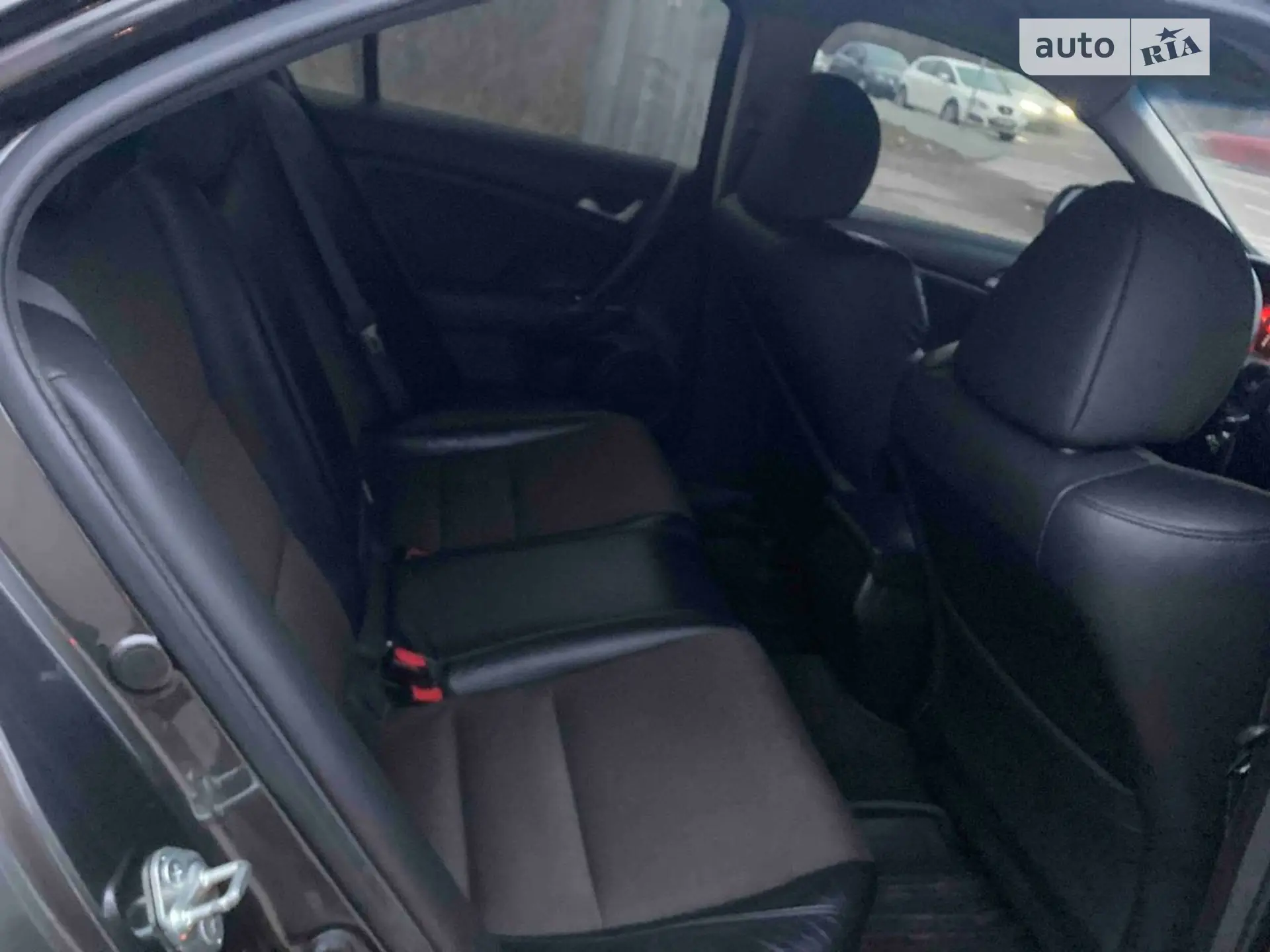 2010 Honda Accord - мініатюра 9