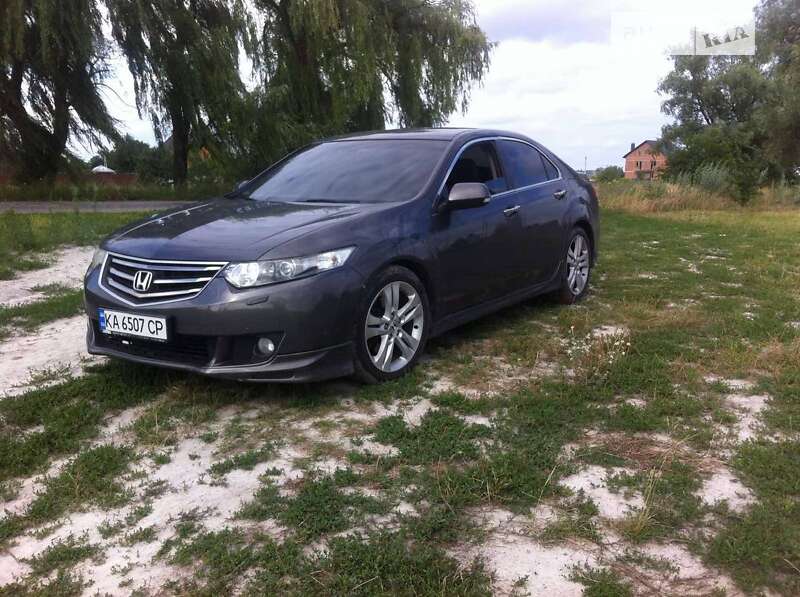 Седан Honda Accord 2010 в Києві