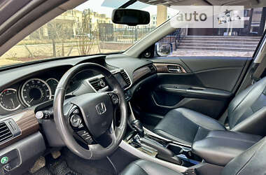 Седан Honda Accord 2016 в 