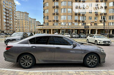 Седан Honda Accord 2016 в 