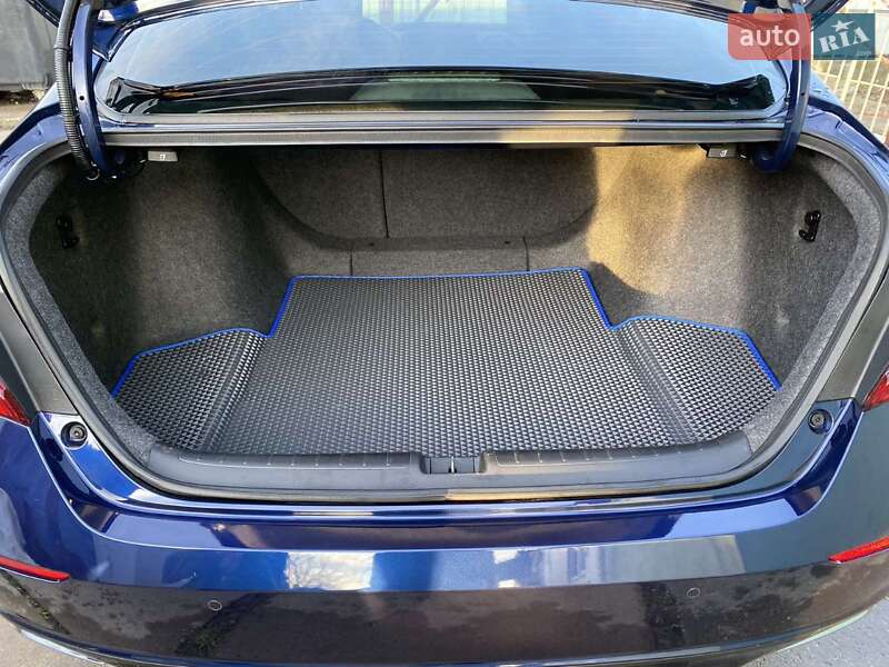 Седан Honda Accord 2019 в Києві