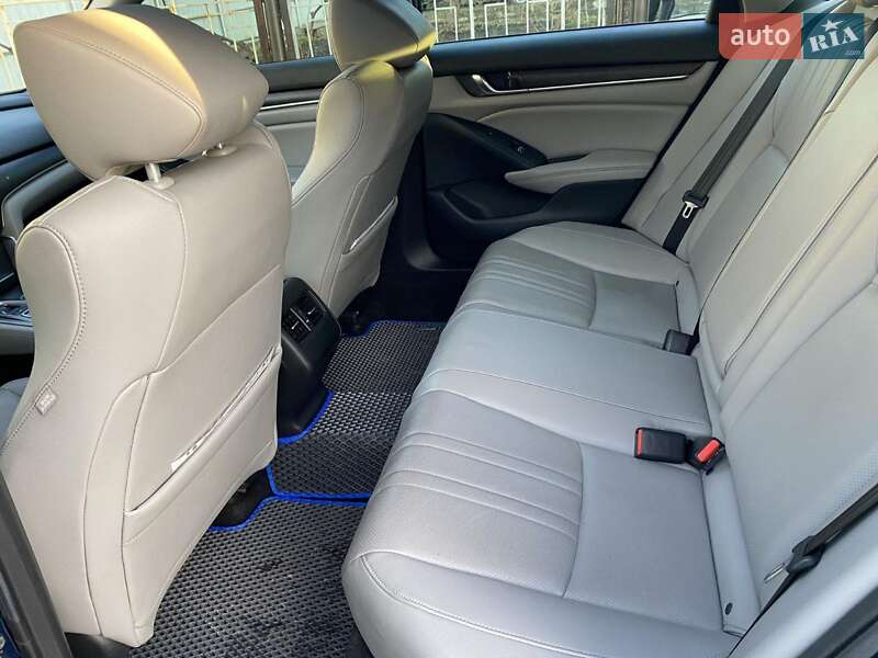 Седан Honda Accord 2019 в Києві