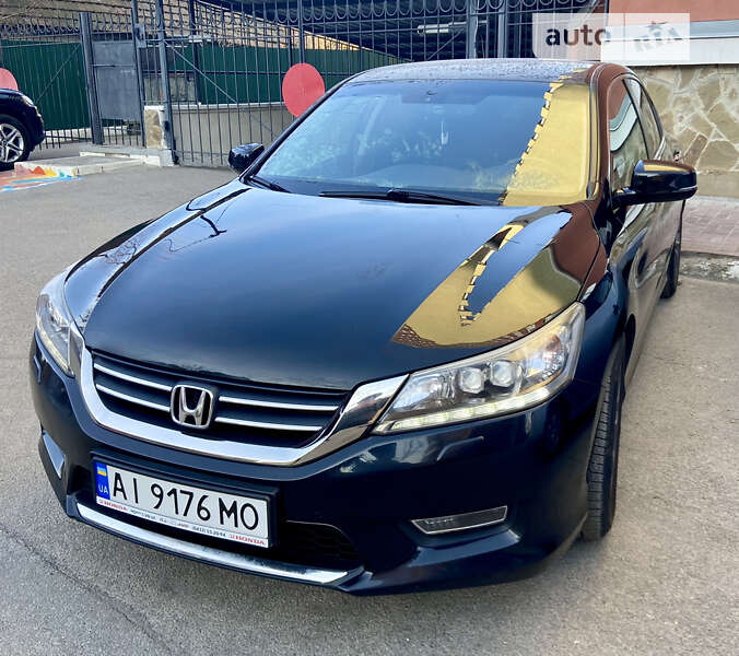 Седан Honda Accord 2013 в Днепре