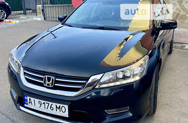 Седан Honda Accord 2013 в Днепре