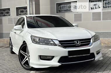 Седан Honda Accord 2013 в Запоріжжі