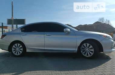 Седан Honda Accord 2014 в Киеве