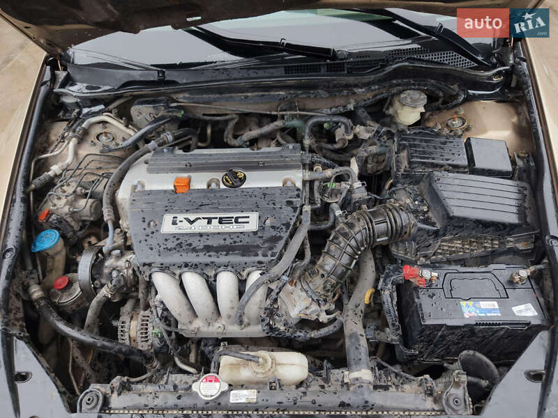 Седан Honda Accord 2005 в Запорожье