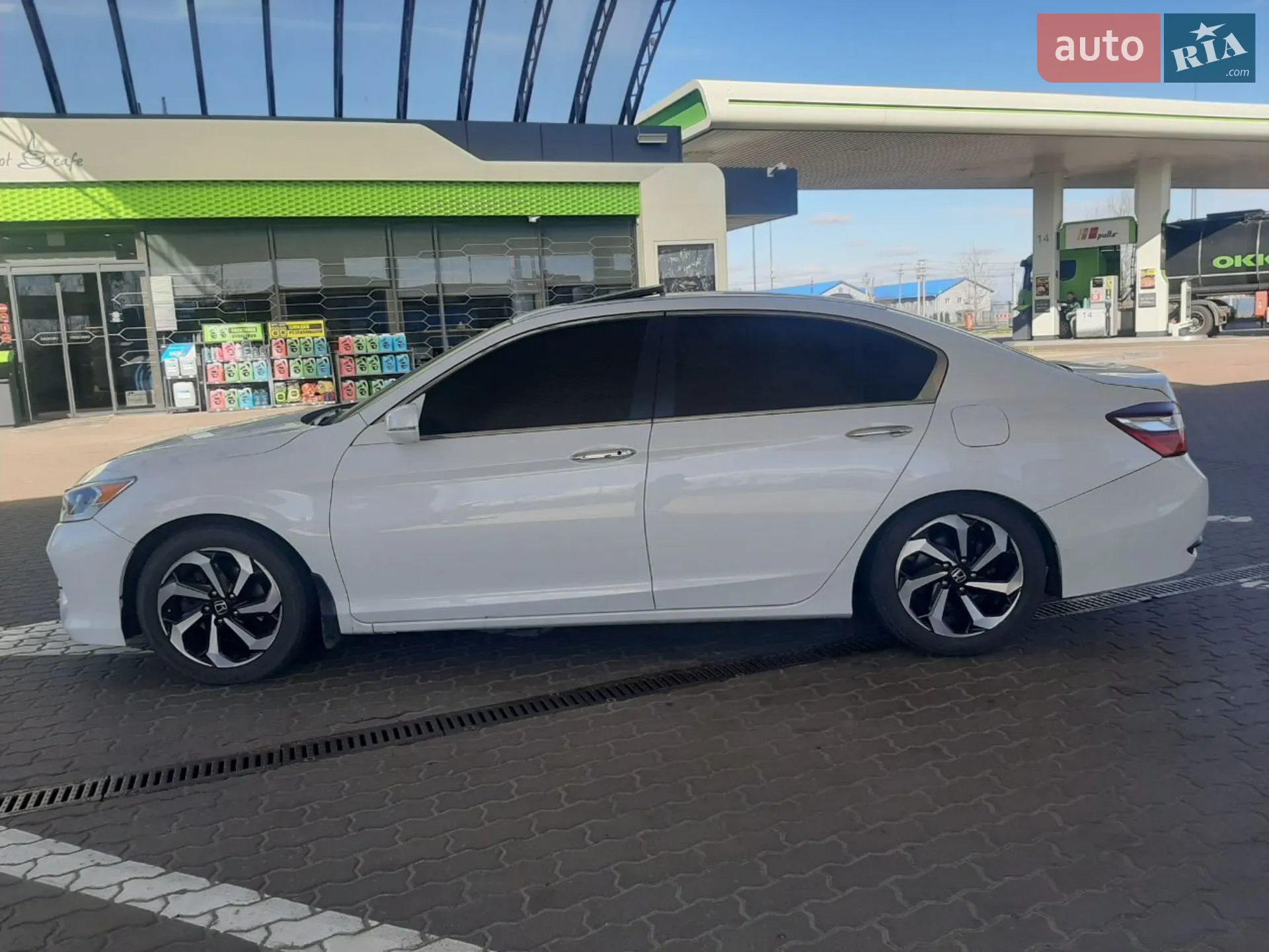 2015 Honda Accord - мініатюра 3