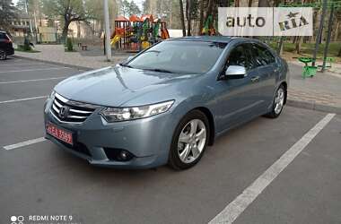 Седан Honda Accord 2012 в Києві