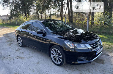 Седан Honda Accord 2014 в Киеве