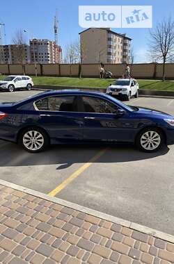 Седан Honda Accord 2013 в Києві