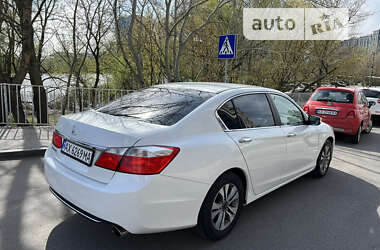 Седан Honda Accord 2012 в Киеве