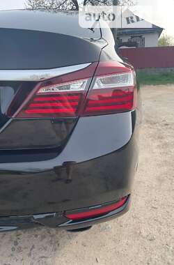 Седан Honda Accord 2016 в Умані