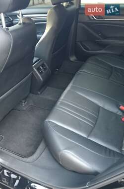 Седан Honda Accord 2018 в 