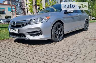 Седан Honda Accord 2017 в Днепре